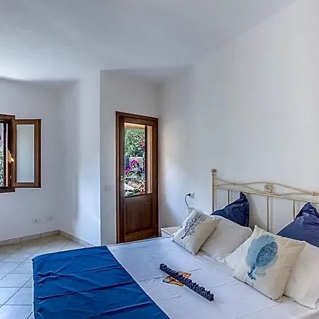 Appartamenti Tanaunella Hotel 3*