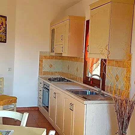 Appartamenti Tanaunella Szálloda Tanaunella